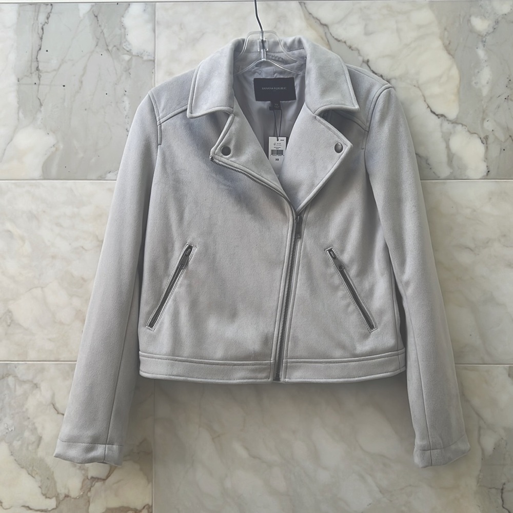 Banana Republic vegan suede moto jacket. XS. Soft grey.  Machine washable.  NWT.